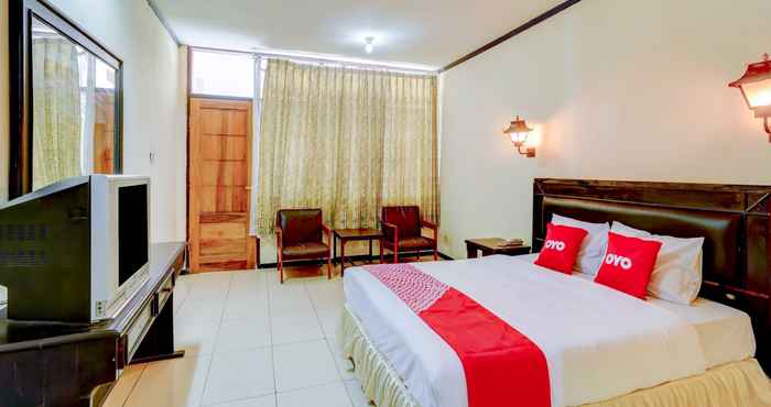 Bedroom OYO 90250 Hotel Lumajang New