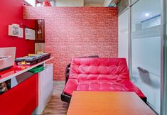 로비 6 OYO 90266 Jarrdin Apartement By Bedpacker