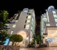 Bangunan 7 Costa Beach Residence & Jacuzzi
