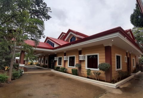 Luar Bangunan Cecilia's Inn