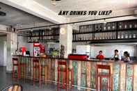 Bar, Kafe dan Lounge Pooltop Guesthouse