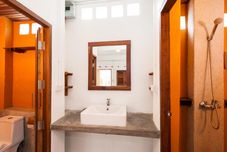 In-room Bathroom Fisherman Koh Tao