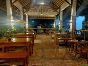 Restaurant 4 Bale Sebaya Bungalows