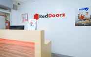 Lobby 5 RedDoorz near Zobel Roxas St.