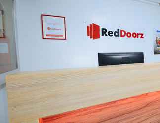 Lobby 2 RedDoorz near Zobel Roxas St.