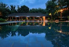 Swimming Pool 4 MUTHI MAYA Forest Pool Villa Resort