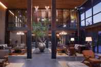 Lobby Atta Lakeside Resort Suite