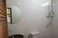 ห้องน้ำภายในห้อง Siri Guesthouse @ Suratthani