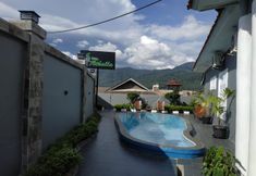 Swimming Pool 3 Villa Atalla Puncak