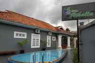 Swimming Pool Villa Atalla Puncak