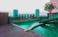 Kolam Renang 7 Great Western Resort Just Sleep & Cozy