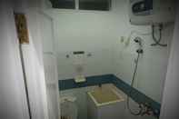 In-room Bathroom Tempat Nginap 2BR Ciater Highland Resort