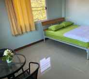 Kamar Tidur 2 Aew Pua Homestay