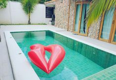 สระว่ายน้ำ 3 The Rest Pool Villa at Pattaya