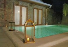 สระว่ายน้ำ 5 The Rest Pool Villa at Pattaya