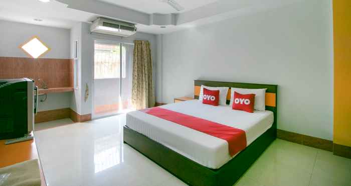 Bedroom OYO 75387 4 Men Court