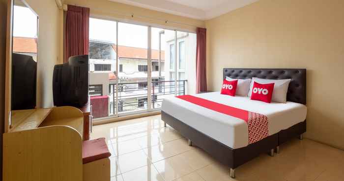 Kamar Tidur Hole In One Bar Hotel