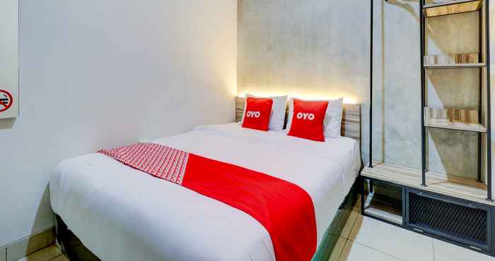 Kamar Tidur OYO 90215 Ada Residence