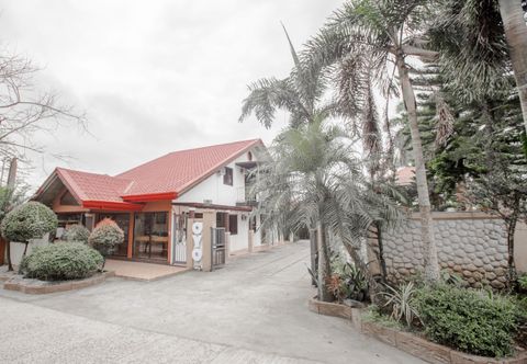 Exterior OYO 741 Sierra Travellers Inn