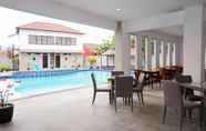 Kolam Renang 3 Brits Hotel Pangkalan Bun