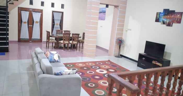 Lobby Rumah Paksi Homestay Syariah