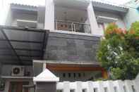 Exterior Cokro Homestay