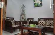 Lobby 2 Cokro Homestay