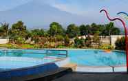 Swimming Pool 5 Villa Intan Kuningan