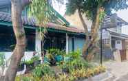 Exterior 2 OYO Life 3055 Rumah Enin