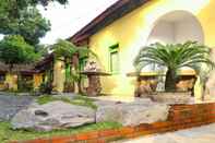 Exterior New Adinda Homestay