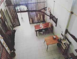 Sảnh chờ 2 Chill Pill Hostel