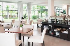 Restoran The White Garden Premier Saraburi