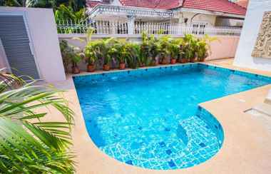 Kolam Renang 2 Wongamart Pool Villa