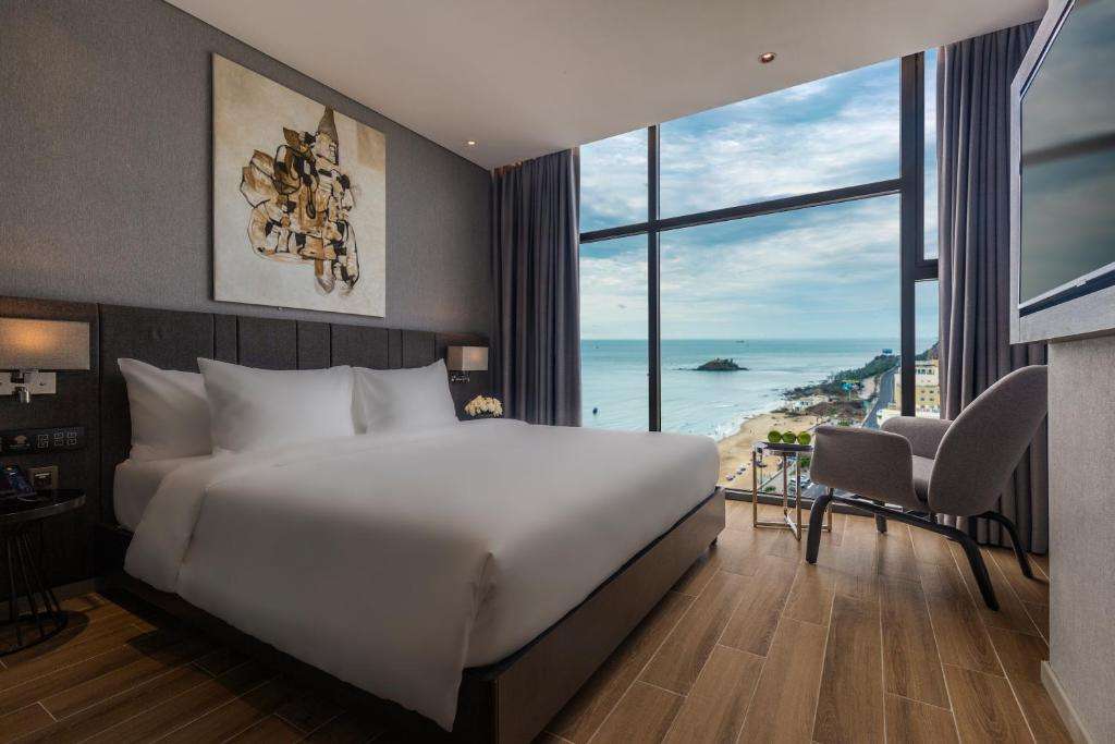 Premier Pearl Hotel Vung Tau - khách sạn Bãi Sau Vũng Tàu có hồ bơi”