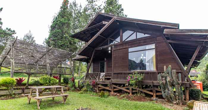 Luar Bangunan Villa Aubrey Ciwidey