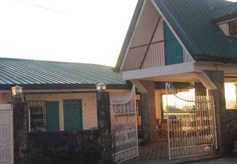 Bangunan Blythe888 De Jardin Transient House