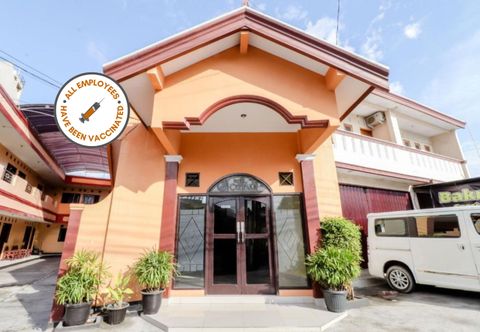 Exterior Cempaka Hotel