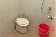 Toilet Kamar Penginapan Mangadel