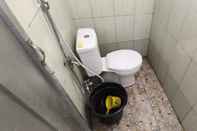 In-room Bathroom Limasan Mbah Darmo