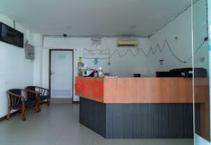 Lobby 2 OYO 90207 Sir Inn