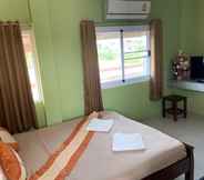 Bedroom 6 Amazon Resort Suratthani