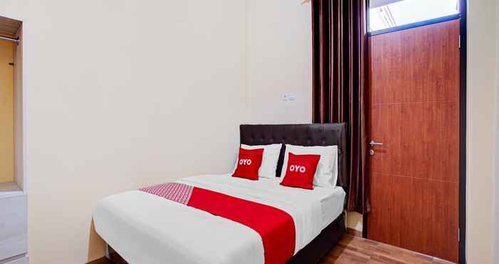 Kamar Tidur OYO 90286 Prenjak Syariah