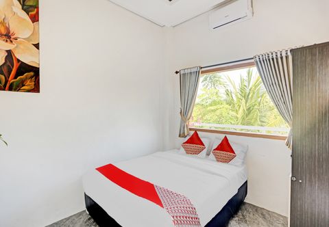 Bedroom OYO 90298 Amor Homestay