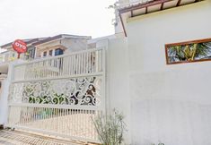 Bên ngoài 4 OYO 90298 Amor Homestay