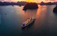 Nearby View and Attractions 5 Heritage Cruises Cat Ba Archipelago