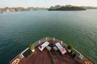 พื้นที่สาธารณะ Heritage Cruises Cat Ba Archipelago