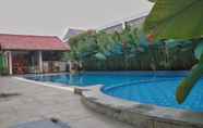 Swimming Pool 3 De Jati House