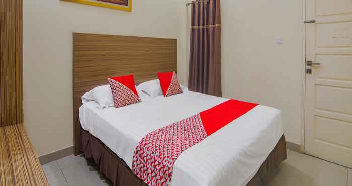 Bilik Tidur OYO 90327 Hotel Faradisa Syariah