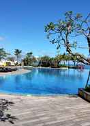 SWIMMING_POOL Star Apartment 3 BR Borneo Bay Balikpapan