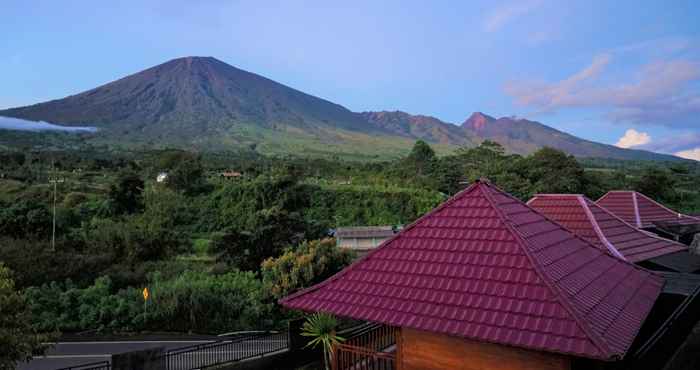 Nearby View and Attractions Pesona Rinjani Hotel & Restaurant